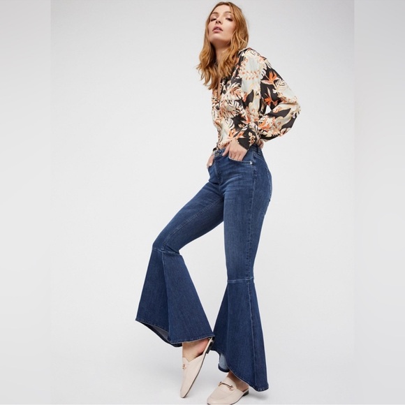 Free People Ruffle Flare Jeans Dark Blue Size 28 - Picture 2 of 9